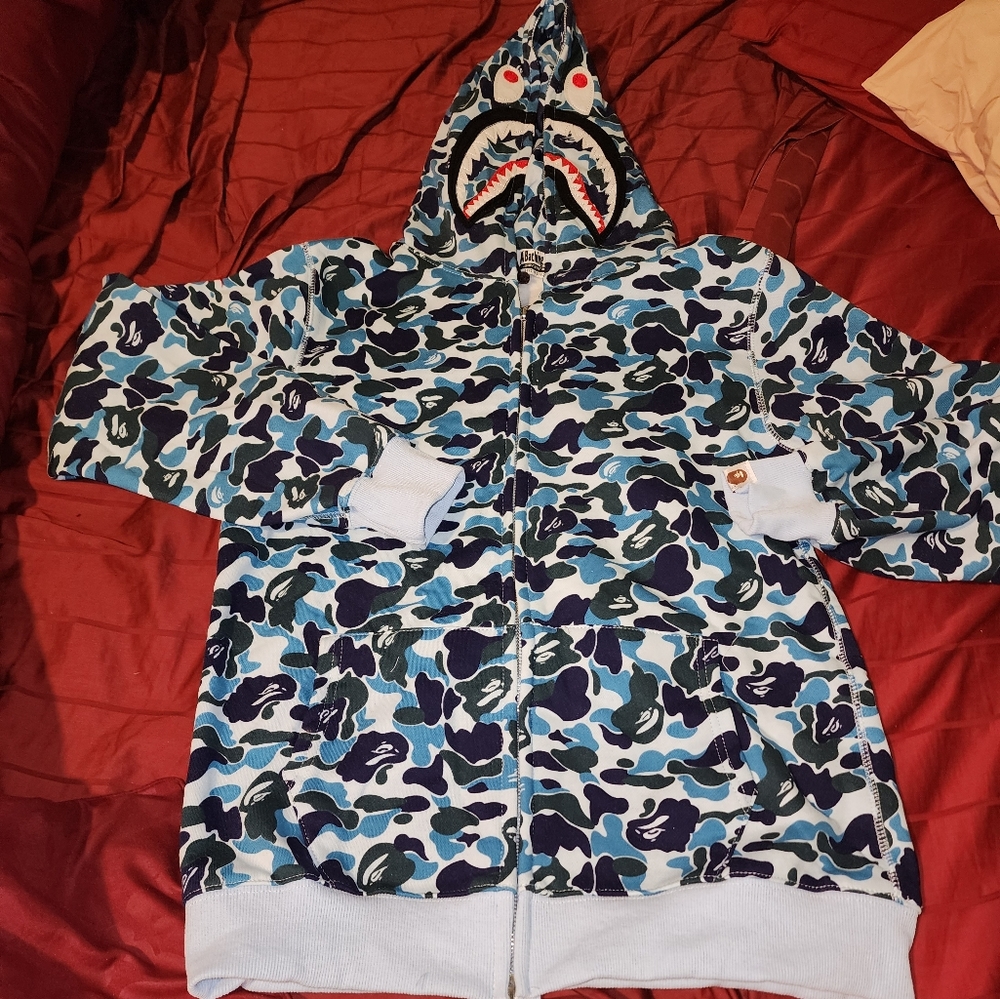 A Bathing Ape medium zip-up jacket nwt